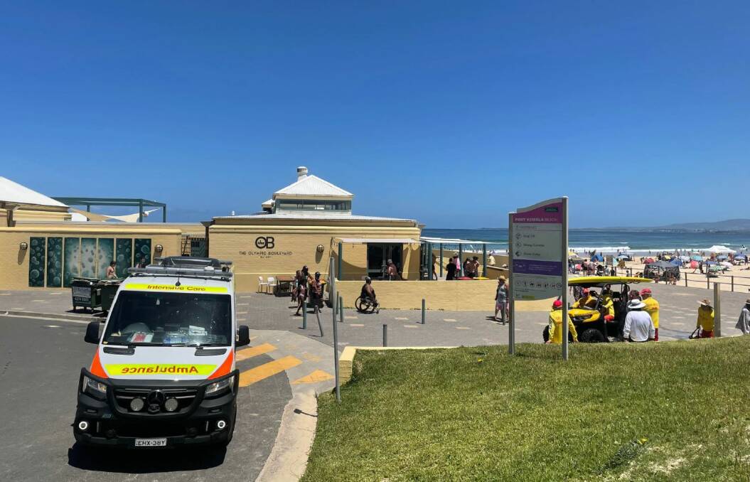Man suffers suspected spinal injury at Port Kembla Beach