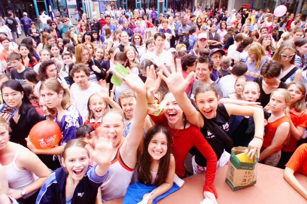 FLASHBACK: Thousands turn out to the Crown Street mall to see Human Nature. Picture: Ken Robertson