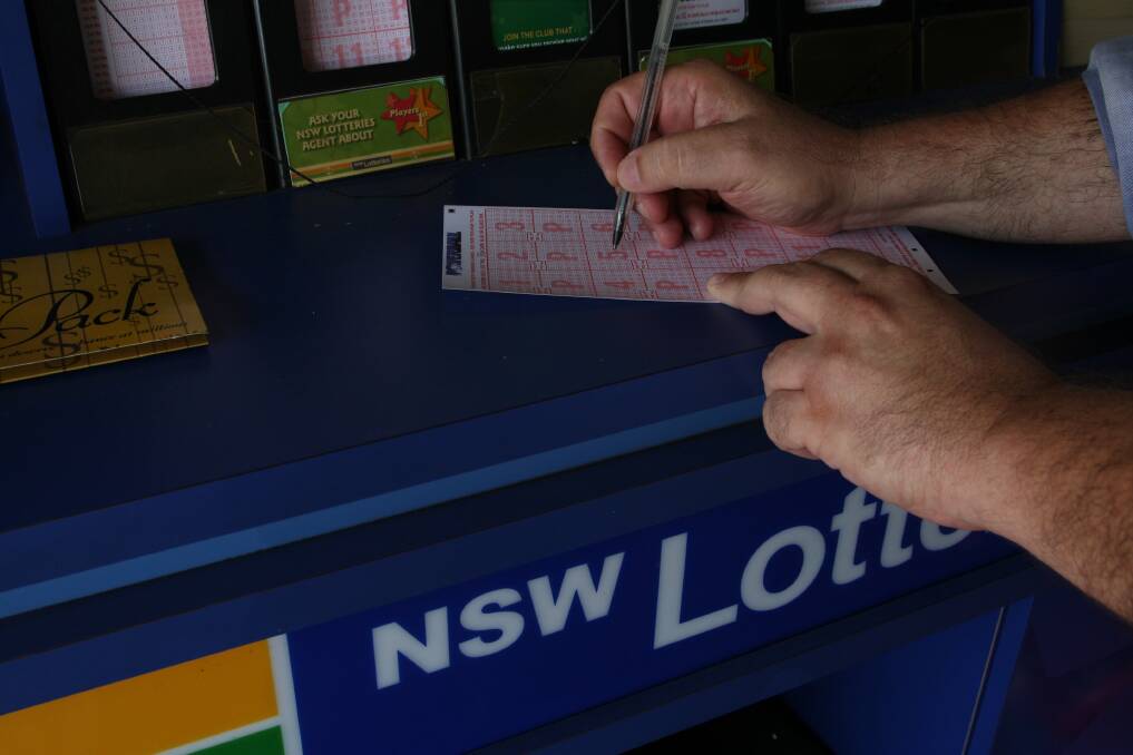 Wollongong man wins big on lottery - but doesn't believe it's real