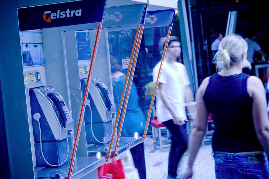 Calls from Telstra payphones are free this Christmas.