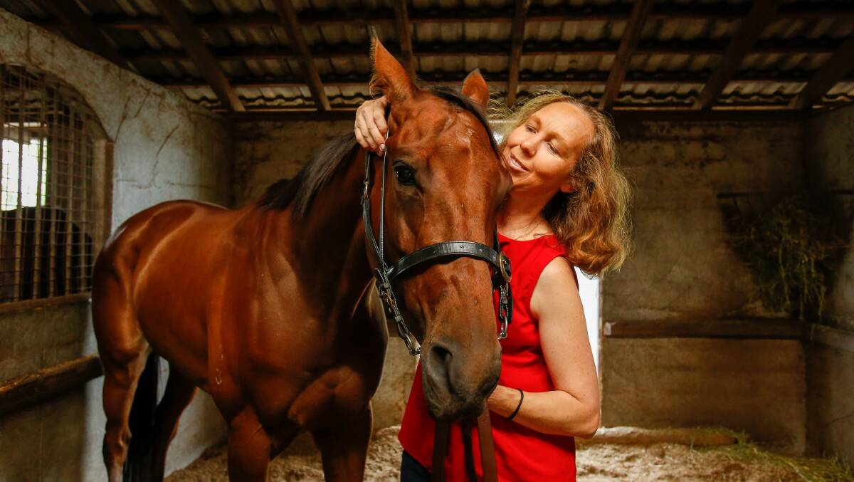 Ready to Stryke: Kembla Grange trainer Theresa Bateup with Fleeting Stryke. Picture: Adam McLean