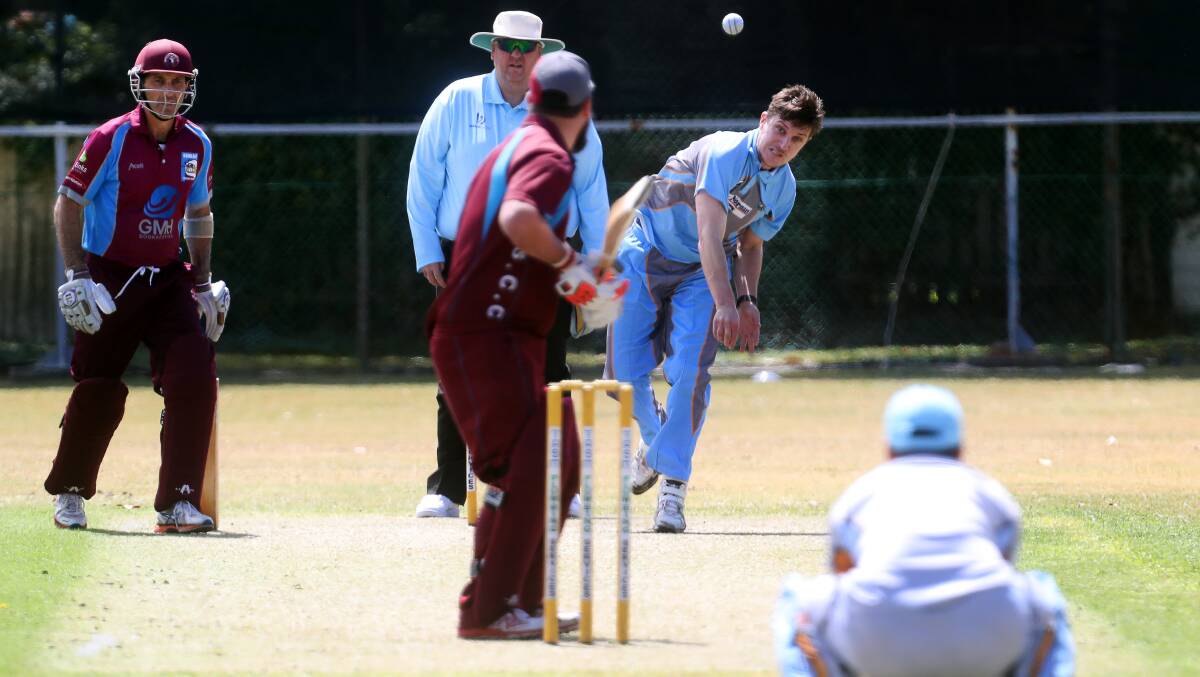 Upset brewing: Oak Flats captain Andrew Twyford took five wickets to help the Rats claim first innings points against Lake Illawarra. Picture: Sylvia Liber. 