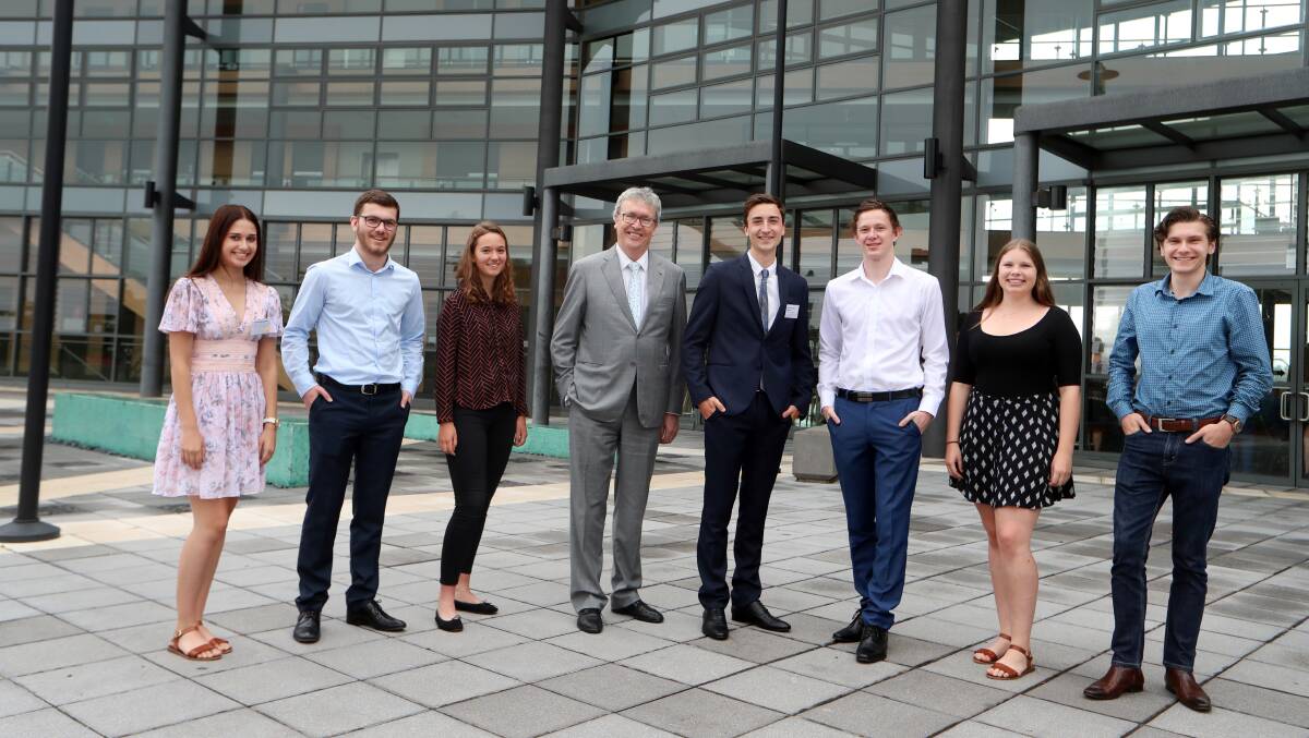 HSC TOP ACHIEVERS: UOW Vice-Chancellor Paul Wellings with Kiarna Rosandic, Nicholas Kyriakoudes, Natasha Sewell, David Barnott-Clement, Dean Naylour, Sarah Curtis and James Cooper. Picture: Sylvia Liber.