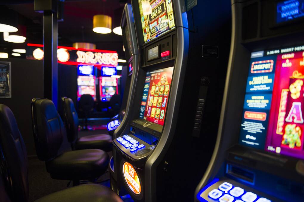 The number of people gambling fell during COVID-19 lockdowns. Picture: Dion Georgopoulos