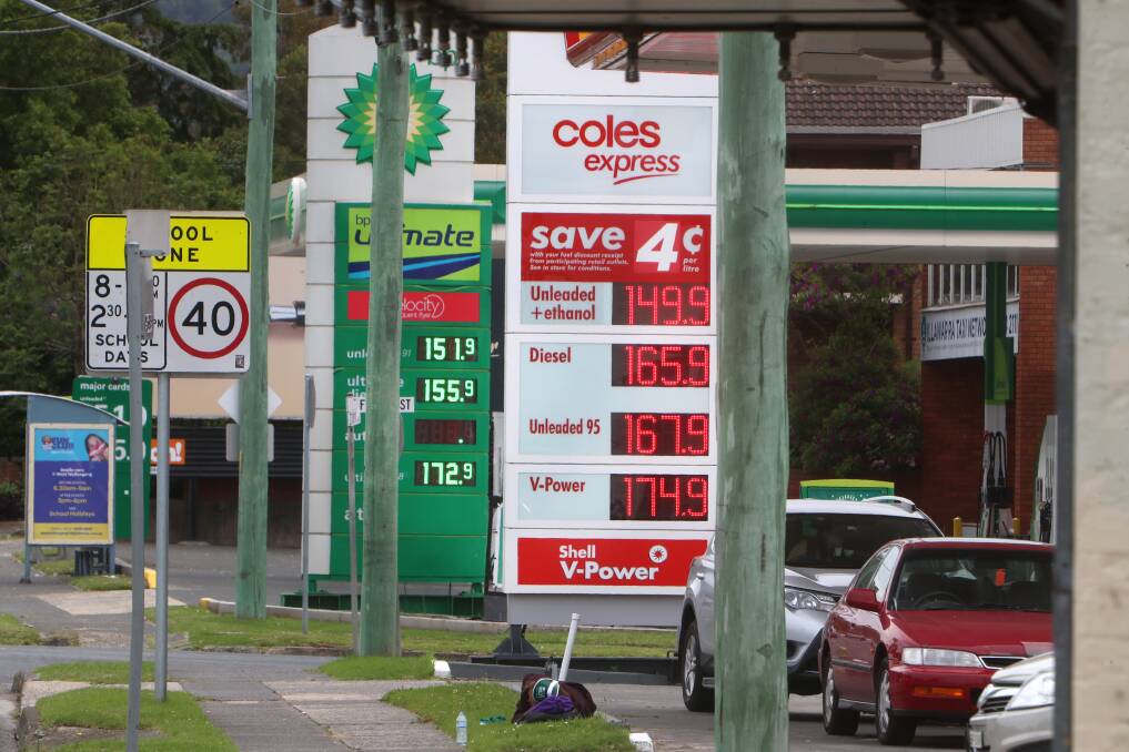 The NRMA is predicting unleaded petrol prices will drop from the current $1.40-plus a litre down to around $1.20 by Christmas. Picture: Sylvia Liber