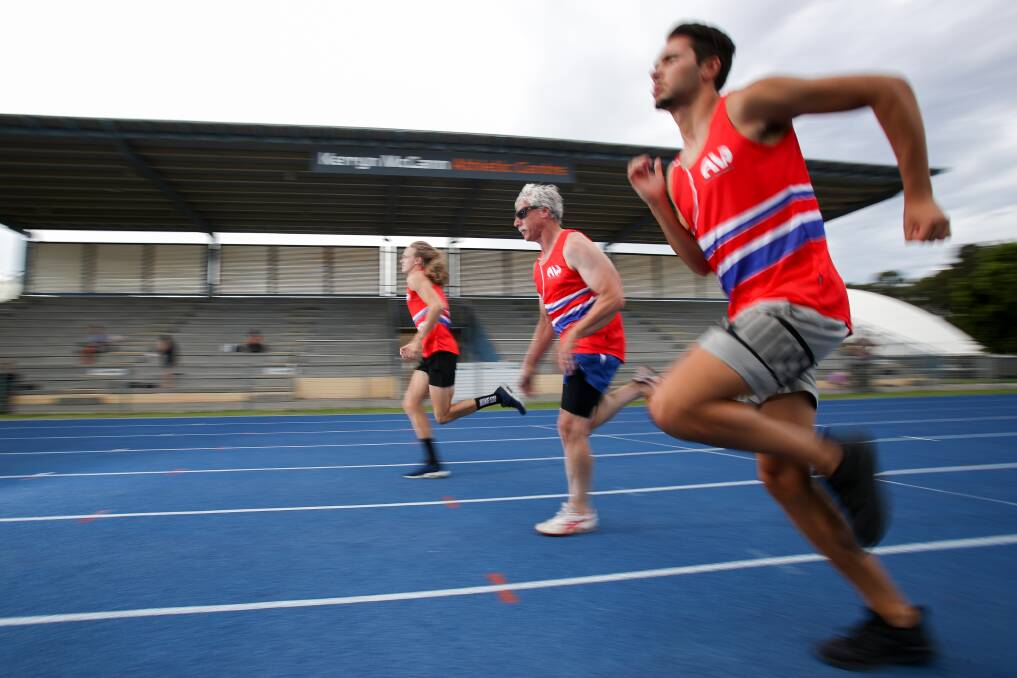 NEW EVENT: Wollongong runners Mitchell O’Neill (far) and Gabriel Bickel (near) with former Commonwealth Games competitor Peter Gandy (middle). Picture: ADAM McLEAN