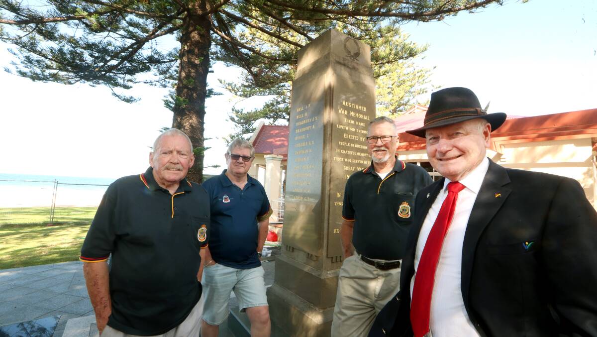 REVAMPED: Austinmer RSL president Major General Hori Howard, vice presidents Will Lee and Bob Weir with Wollongong lord mayor Gordon Bradbery at the revamped Austinmer Beach War Memorial. Picture: Sylvia Liber