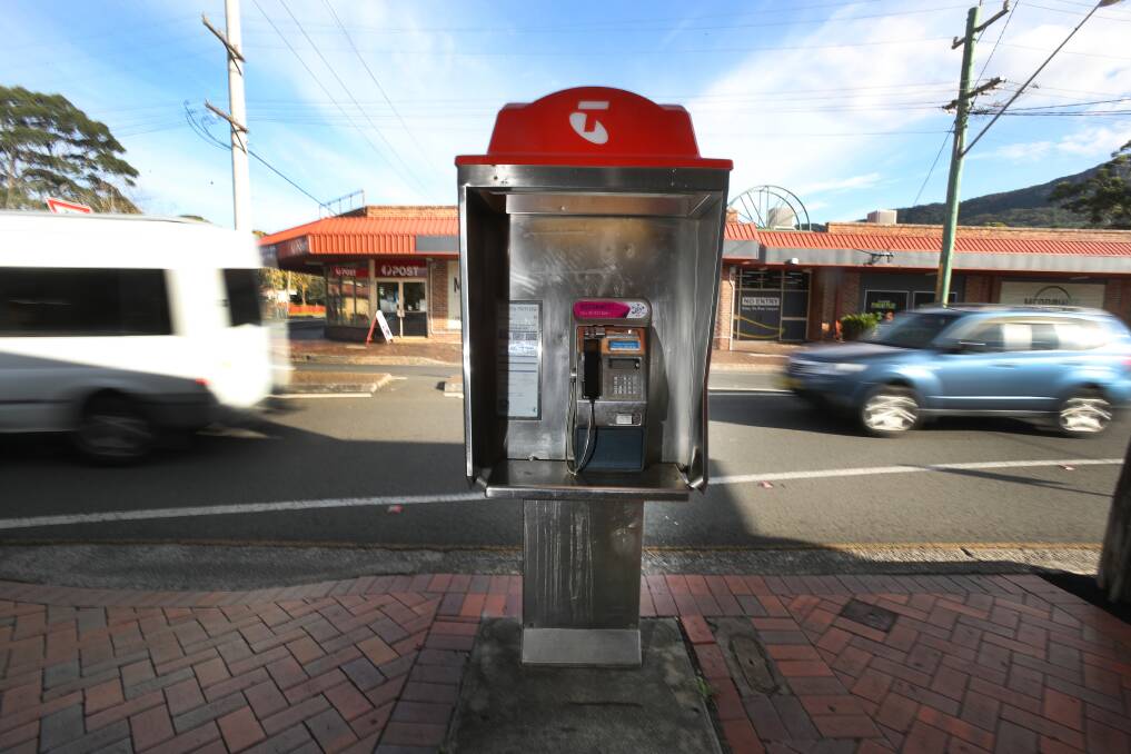Ring-ring: The Telstra public phone at Tarrawanna is one of the more than 100 payphones in the Illawarra that can now receive calls. Picture: Robert Peet