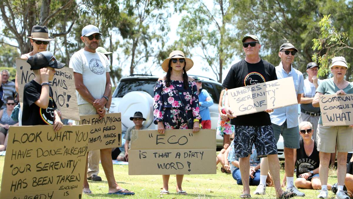 BIG CROWD: The Save Killalea Alliance rally at The Farm on Sunday attracted a healthy crowd. Picture: Sylvia Liber. 5 December 2019.