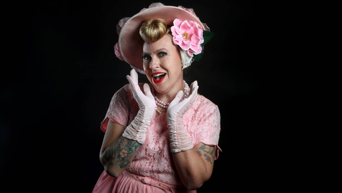 Rachael Hutchinson, aka Miss Pearl Lee Shells won the Miss Vintage Vamp People's choice award at the latest Pinups of Australia competition. Picture: Sylvia Liber