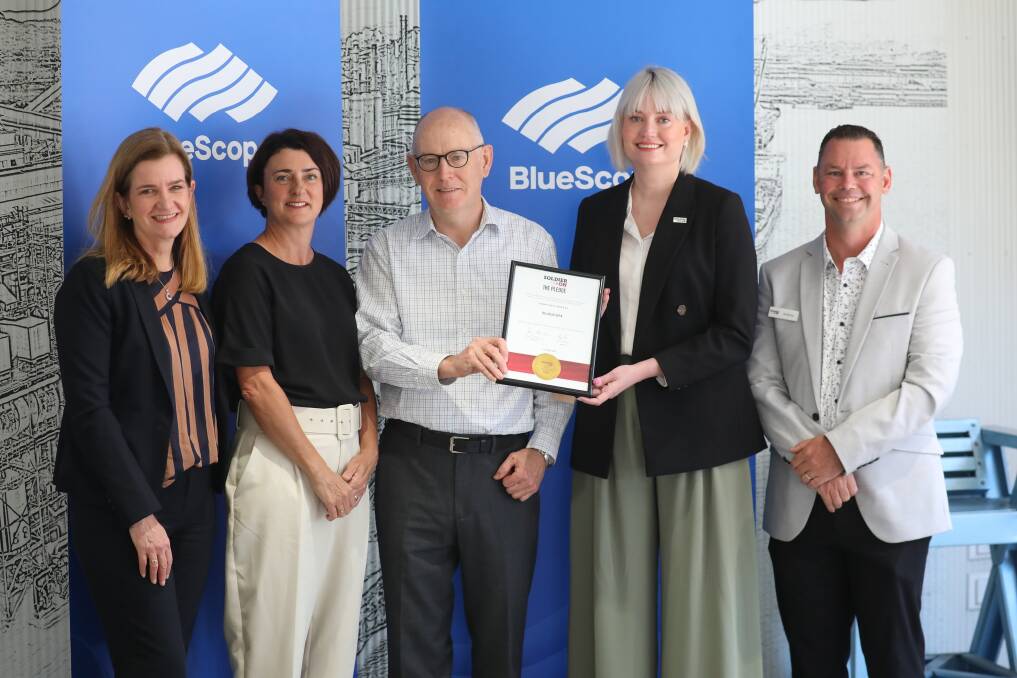 BlueScope's Rebecca Roberts, General Manager (People),
Rachel Edwards, National Talent and Sourcing Manager, John
Nowlan, BlueScope Chief Executive for Australian Steel
Products, Prue Slaughter, Soldier On Interim CEO, and Andrew
Horne, Soldier On Programs Officer. Picture supplied.