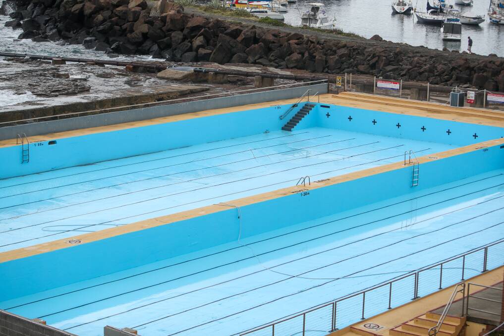 FILL 'EM UP: The Continental Pool was still empty ahead of the re-opening planned for Saturday. Picture: ADAM McLEAN.