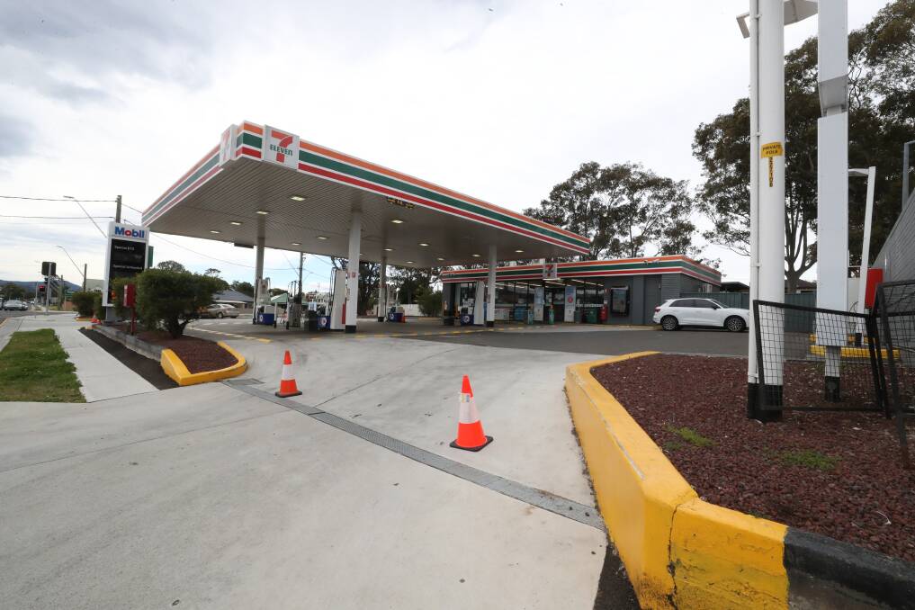 CLOSED: The 7-Eleven at Dapto underwent a thorough clean yesterday, after a customer with COVID attended at the weekend. Picture: Robert Peet