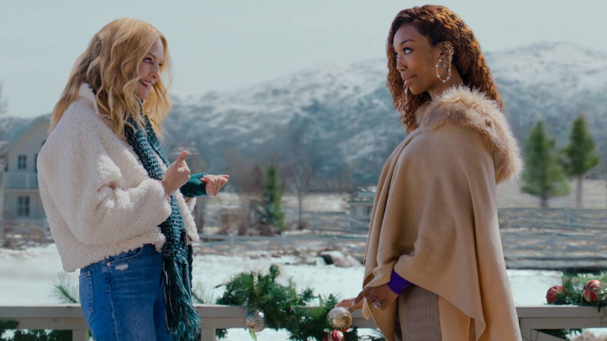 Heather Graham and Brandy Norwood in Best. Christmas. Ever! Picture Netflix