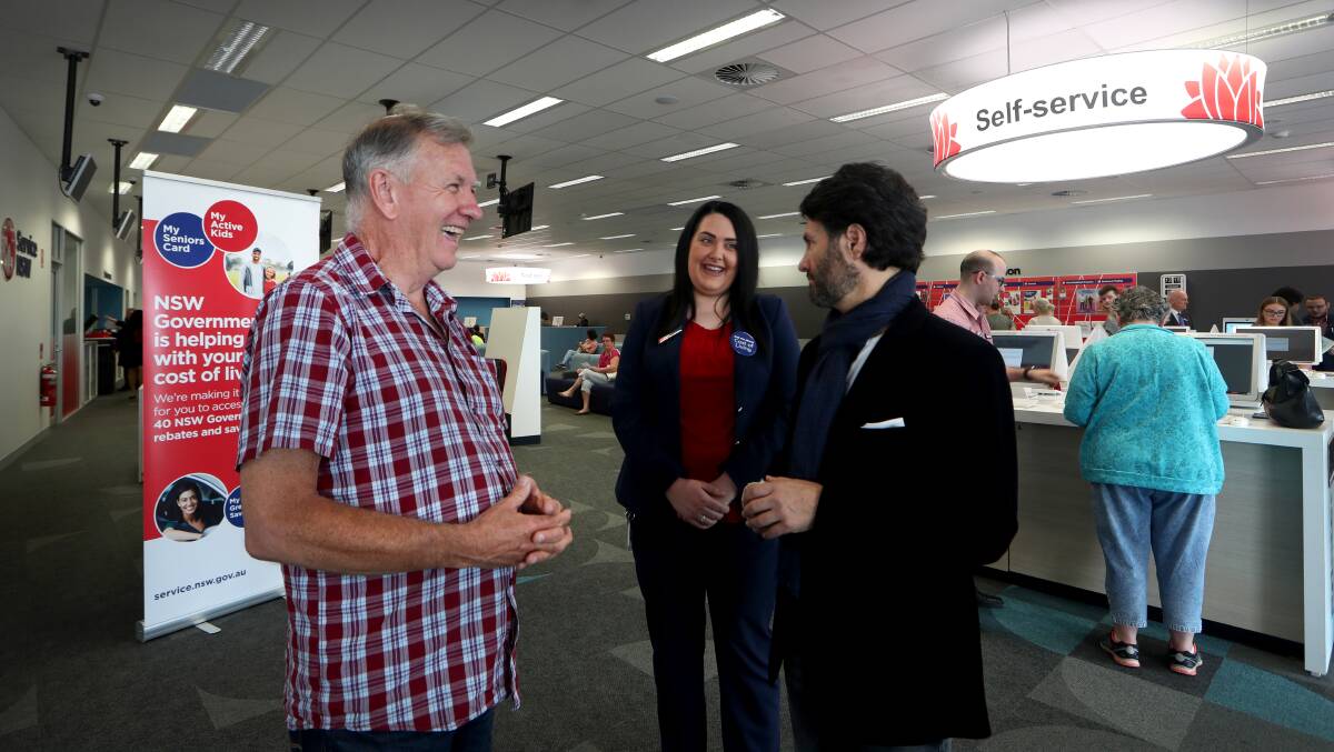 NSW Customer Service Minister Victor Dominello spoke with customers and staff at the Warrawong Service NSW Centre in October 2018.