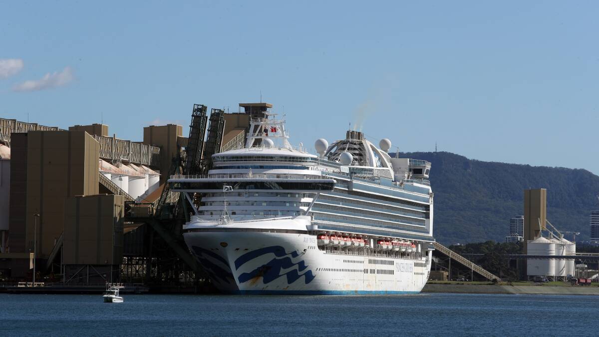 Unease as Ruby Princess cruise ship sails into Port Kembla unannounced