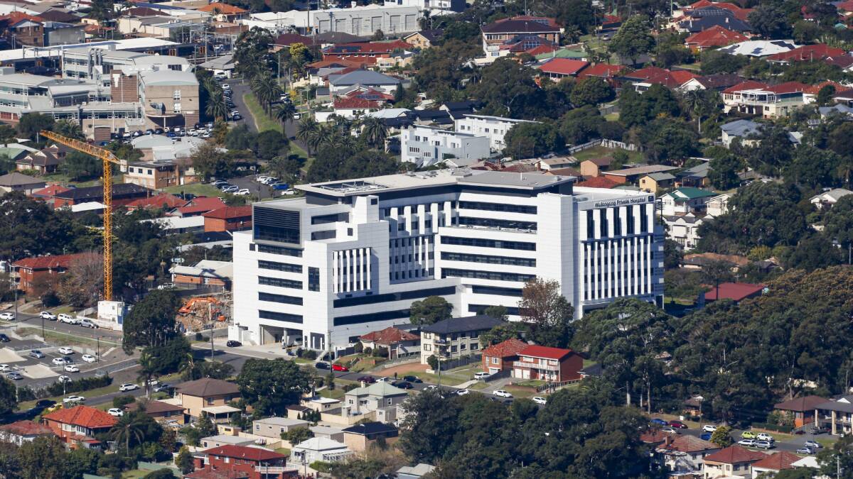 Wollongong Private Hospital offers to ease public hospital's coronavirus burden