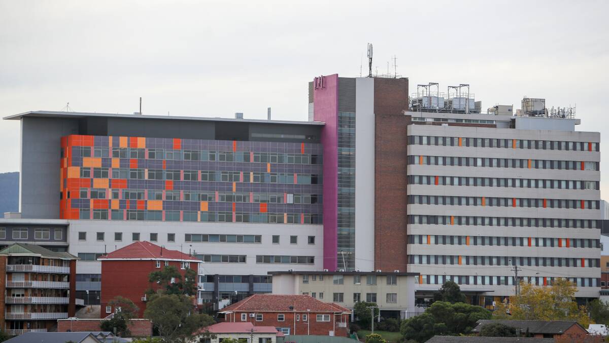 Busy quarter leads to blow out in wait times at Wollongong Hospital ED