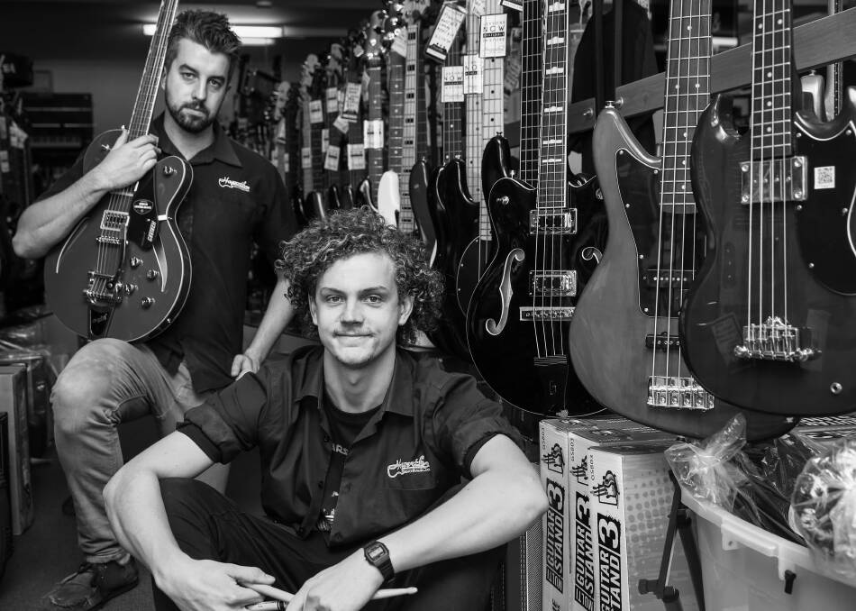 Headline acts: Kane Dennelly (left) from 19-Twenty and Nick Elliott from Mac Tango are heading to Gerringong. Picture: Shenay Spinelli