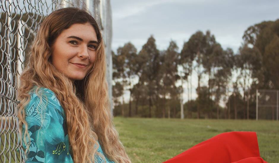 On tour: Australian folk singer-songwriter Hollie Col is playing UOW's UniBar on Friday night. 