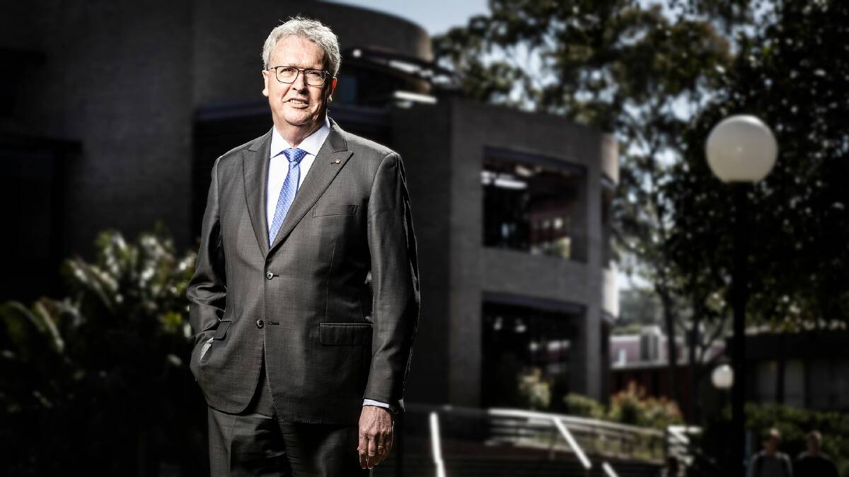 A farewell dinner will be held on May 21 for outgoing UOW vice-chancellor Paul Wellings..