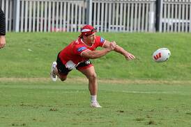 Connor Muhleisen training in Wollongong with his St George Illawarra team-mates ahead of the Dragons NRL season opener away to the Gold Coast Titans on Saturday. Picture by Robert Peet