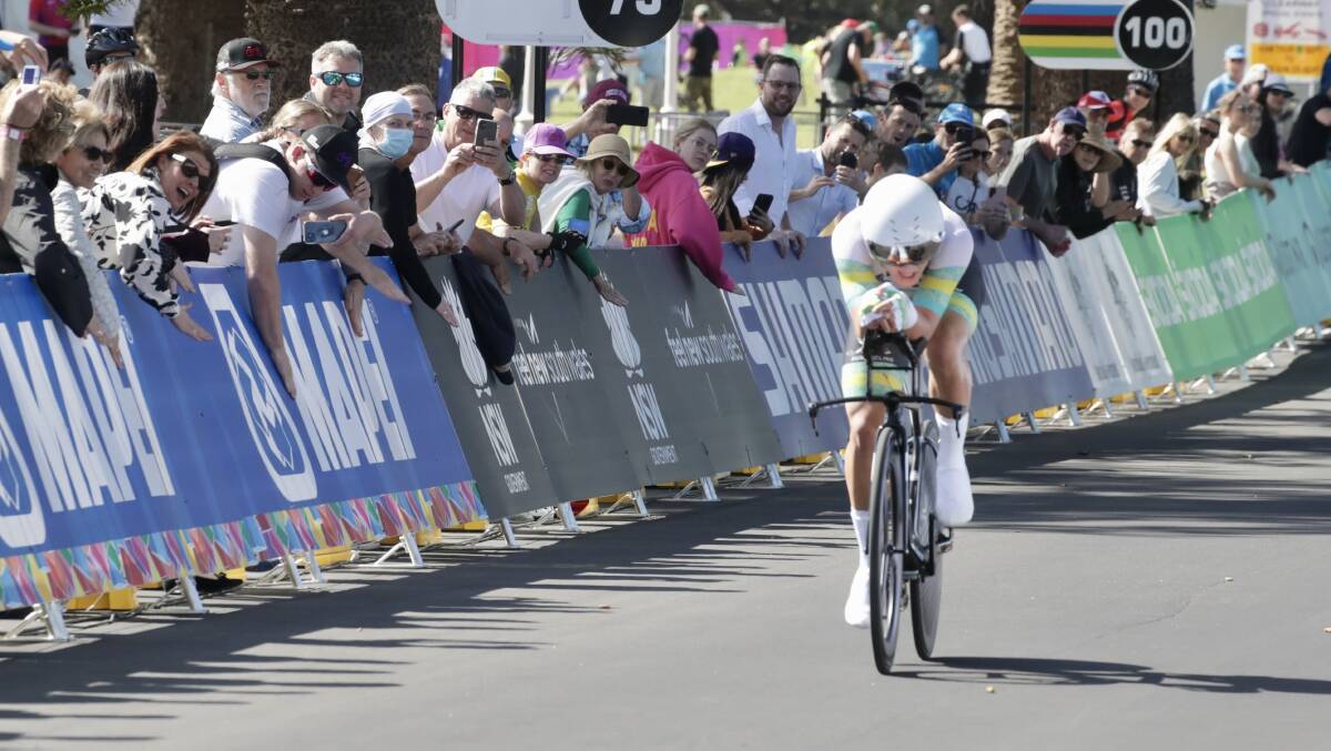 Heartbreak for Australian rider Hamish McKenzie who finished second in the junior men's individual time trial world championships in Wollongong on Tuesday. Picture: Adam McLean