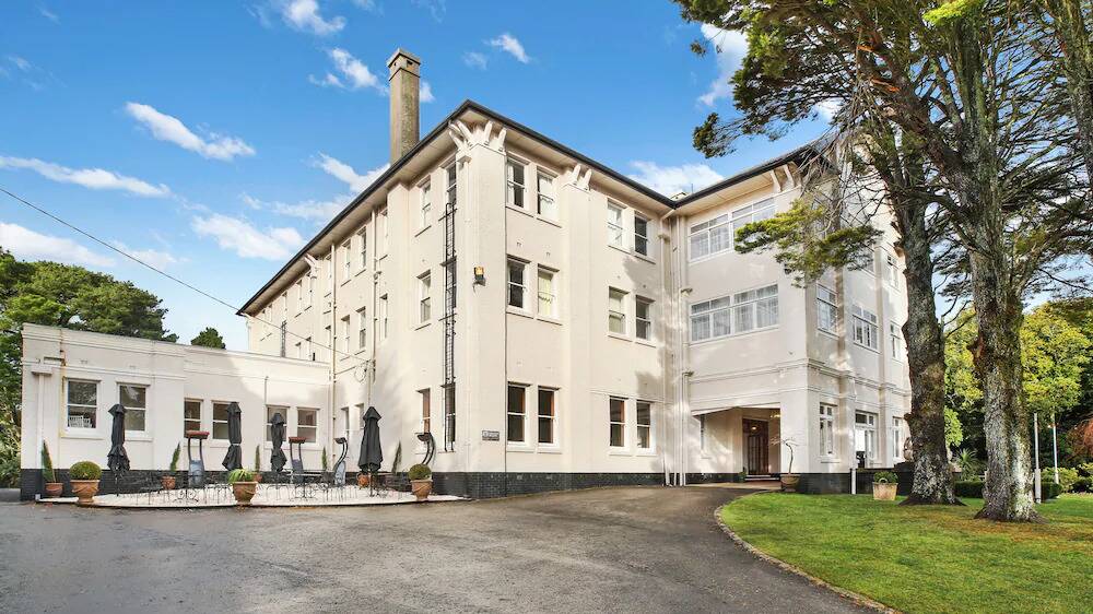 D-DAY: The Southern Region Planning Panel will meet on December 9 to decide on the fate of Robertson Hotel's $50m development application. Picture: Supplied.
