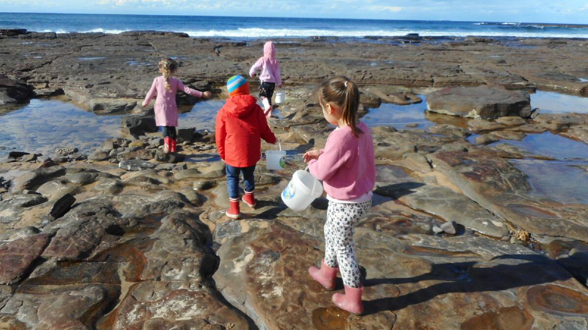 Children from KU Wombarra Preschool regularly go on excursions to Wombarra Beach.