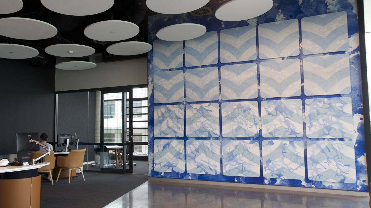 Nowra TAFE art teacher creates wonder wall in Shellharbour