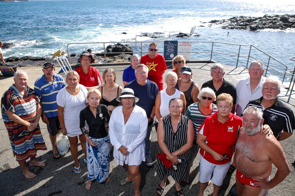 CONCERNED: Residents, pictured at the Kiama rockpool, are not pleased with plans to 
