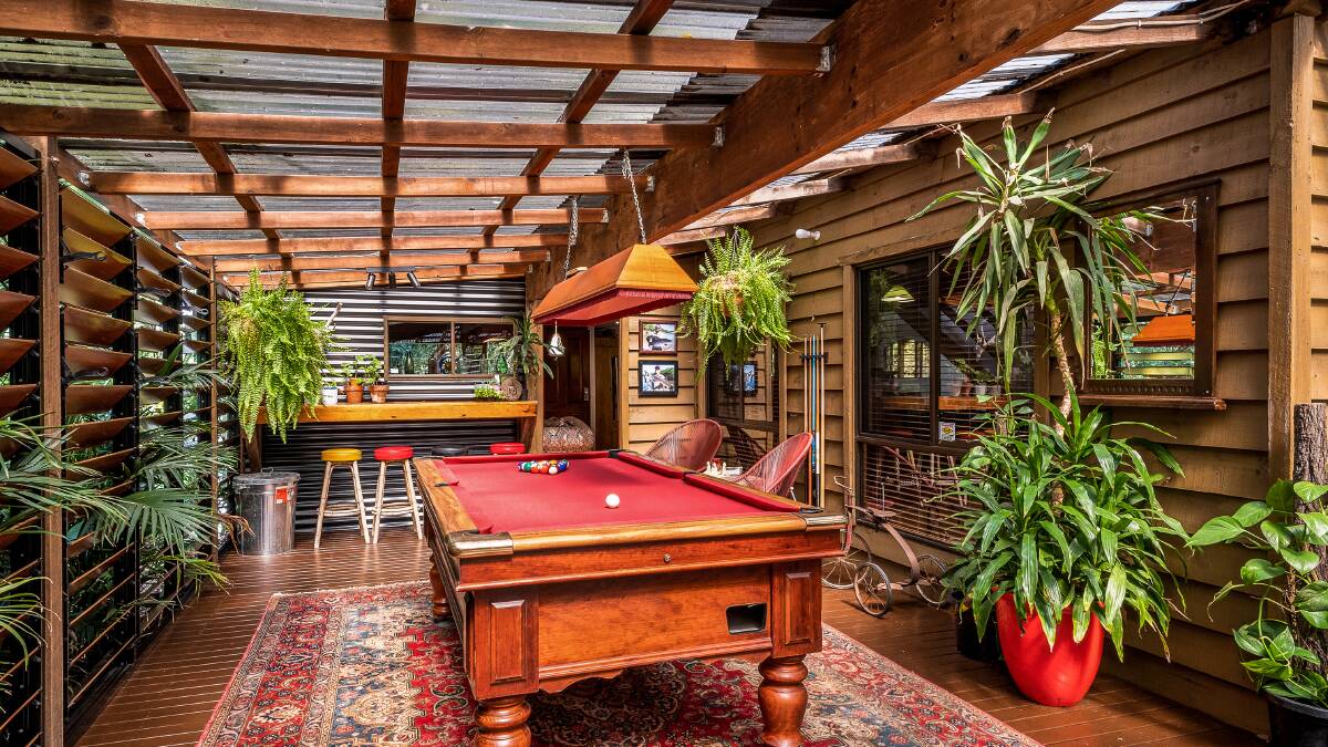 'Bohemian' Mount Kembla home to go under the hammer