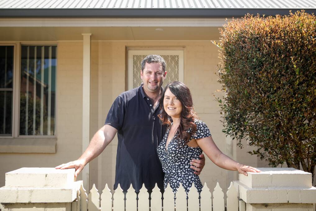 OPTIONS: ​Shannon Kennedy and Kristy Miners at their Bulli rental home. They couldn't afford to buy in the Illawarra so bought a block in Thirlmere. Picture: Adam McLean