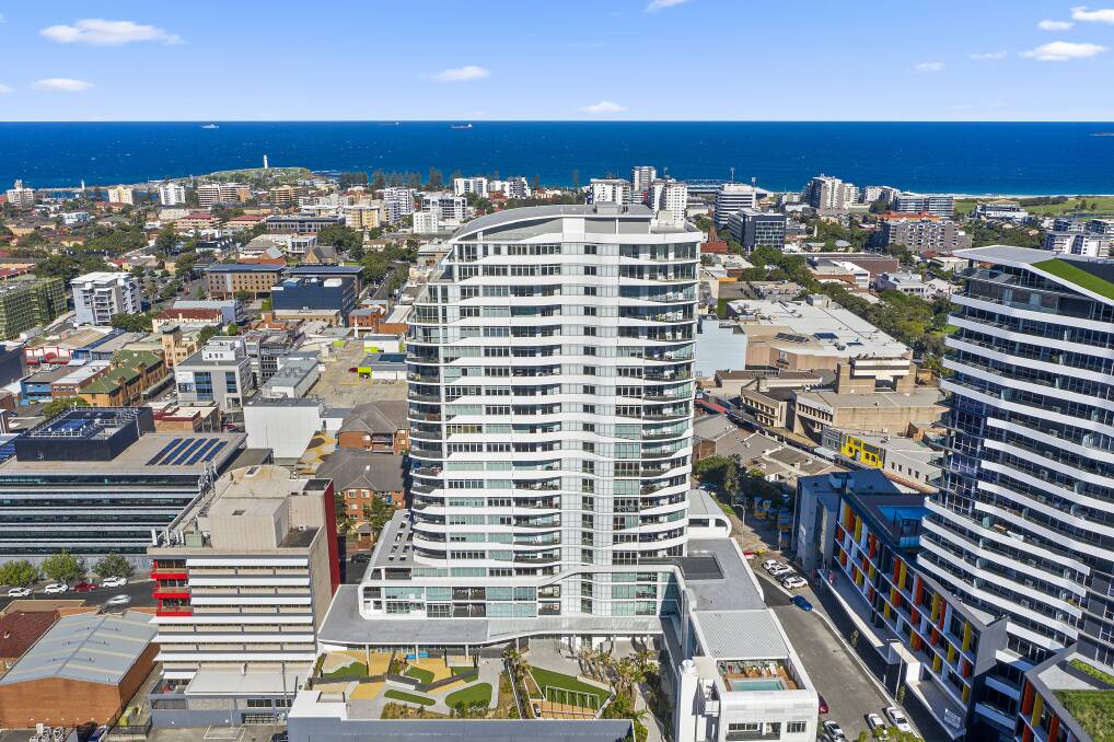Wollongong couple's tower unit up for grabs as they sell up and move to Qld