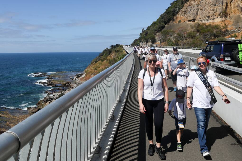 WALK FOR A CAUSE: Siria Thomas, facilitator of Illawarra Baby and Child Loss Support (front row, right) and other supporters during Sunday's walk. Picture: Adam McLean