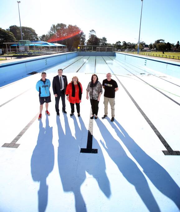 VOLUNTEERS NEEDED: The CityServe Shellharbour initiative's next project is at Warilla Pool. Pictured are Wayne Sergeant, Matt Youell, Shellharbour Mayor Marianne Saliba, Leeanne Gill and Pastor Shane Cook. Picture: Sylvia Liber