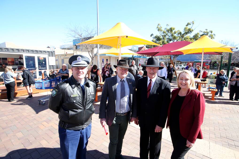 LAUNCH: Superintendent Dean Smith, Wollongong Lord Mayor Gordon Bradbery, Ian Fitzgibbon from Dapto Chamber of Commerce and Bronwyn Newman from Dapto Leagues Club on Thursday. Picture: Sylvia Liber