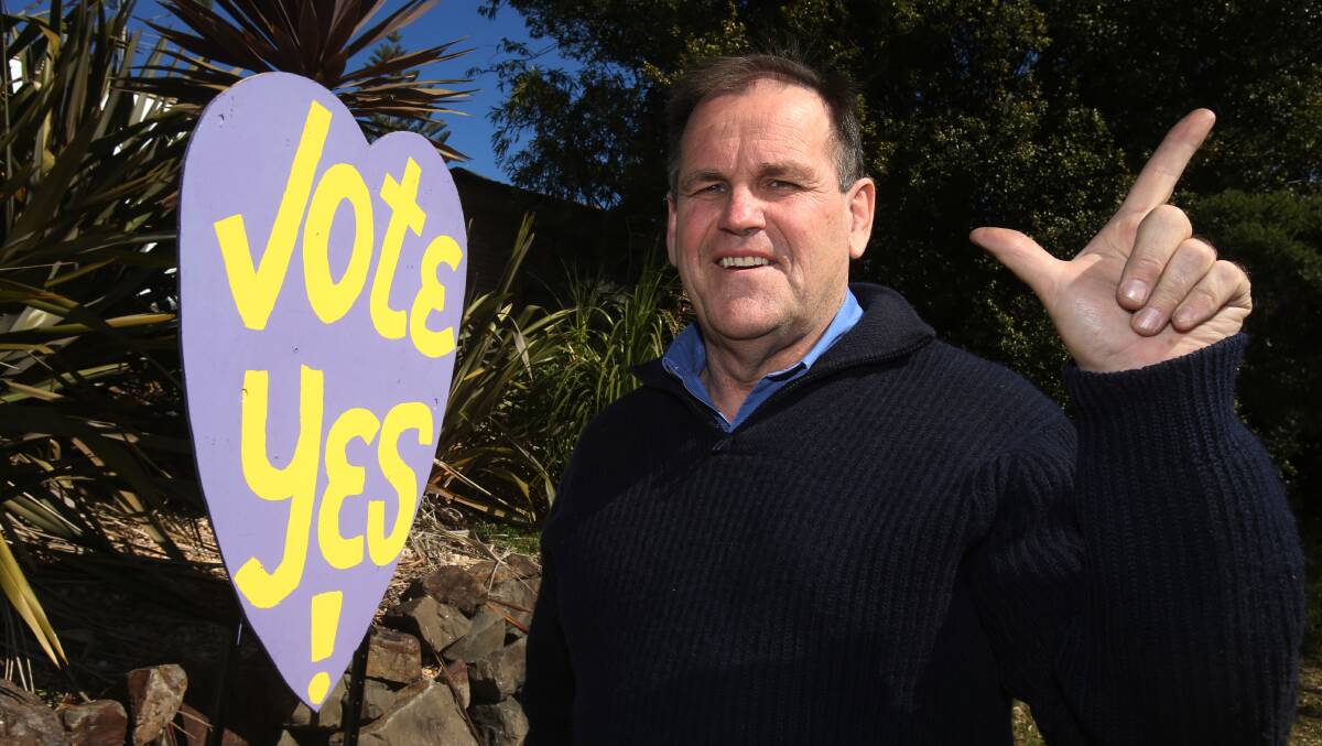 Kiama resident Alan Waistell recently placed a home-made 'vote yes' sign out the front of his Hillview Circuit home. Picture: Robert Peet