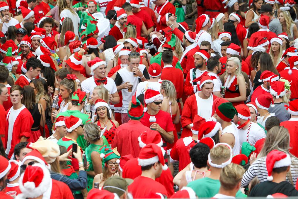 EVENT: The annual Pub Crawl has now expanded, and in 2019 will take place under the new banner of 'SantaFest Wollongong'. This will be a weekend incorporating the Pub Crawl, SantaFest Carols and SantaFest Cinema. 