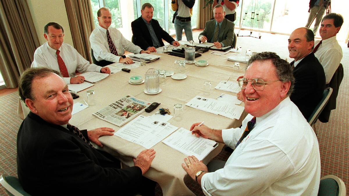 St George chairman Doug McLelland and Steelers chairman Peter Newell at the first meeting of the merged rugby league clubs combined board of directors in October 1998.
