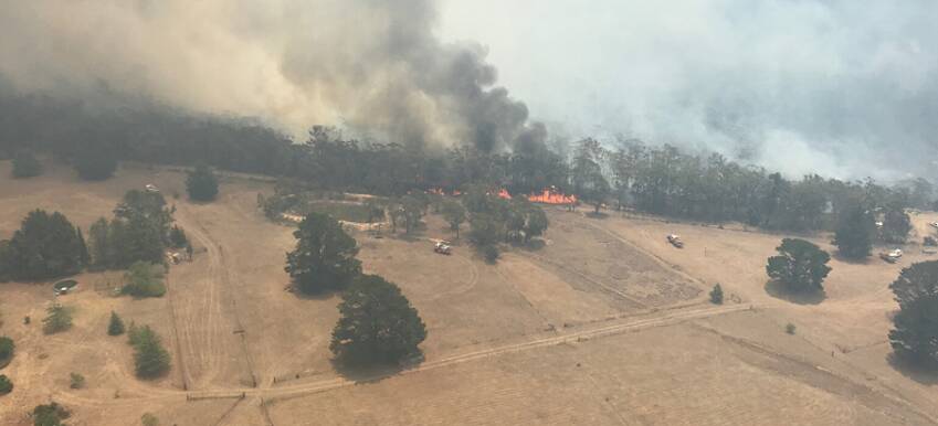 Bushfire moves towards Southern Highlands town