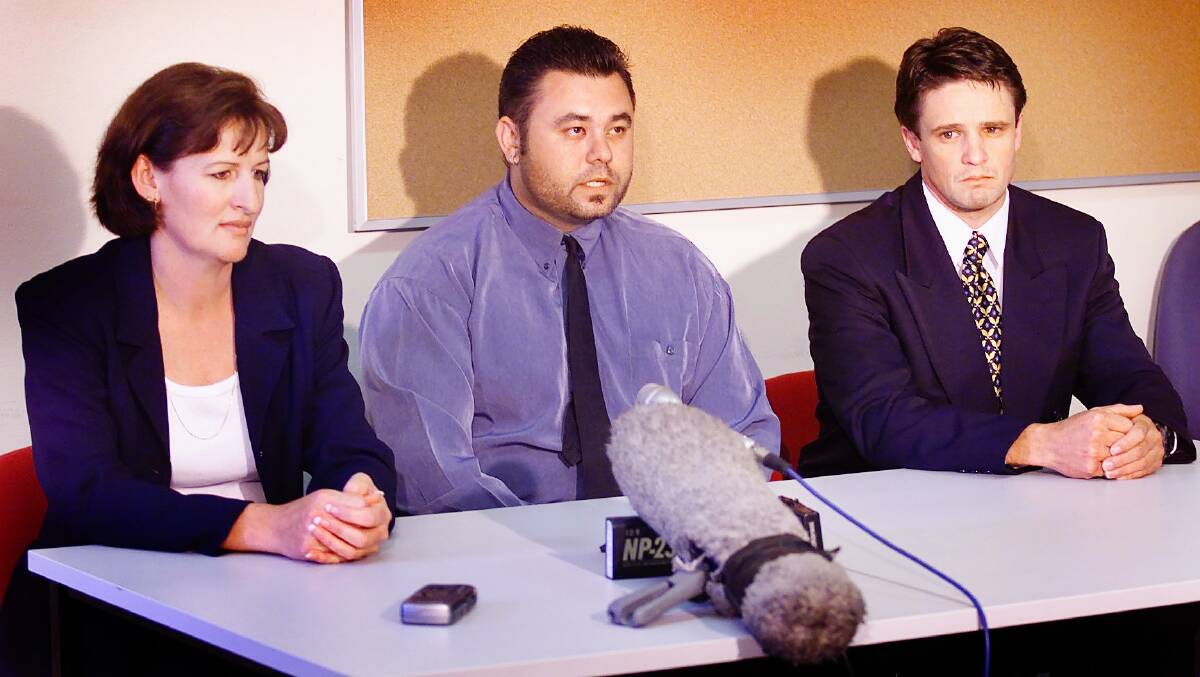 Mr Cassar joined Narell Benson and Steve Fesus at a press conference at Warilla Police Station in 2004. Picture: Dave Tease.