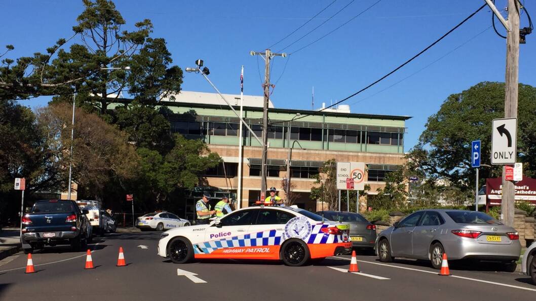 Wollongong Police Station was been condoned off on Saturday morning. Photo: Ashleigh Tullis