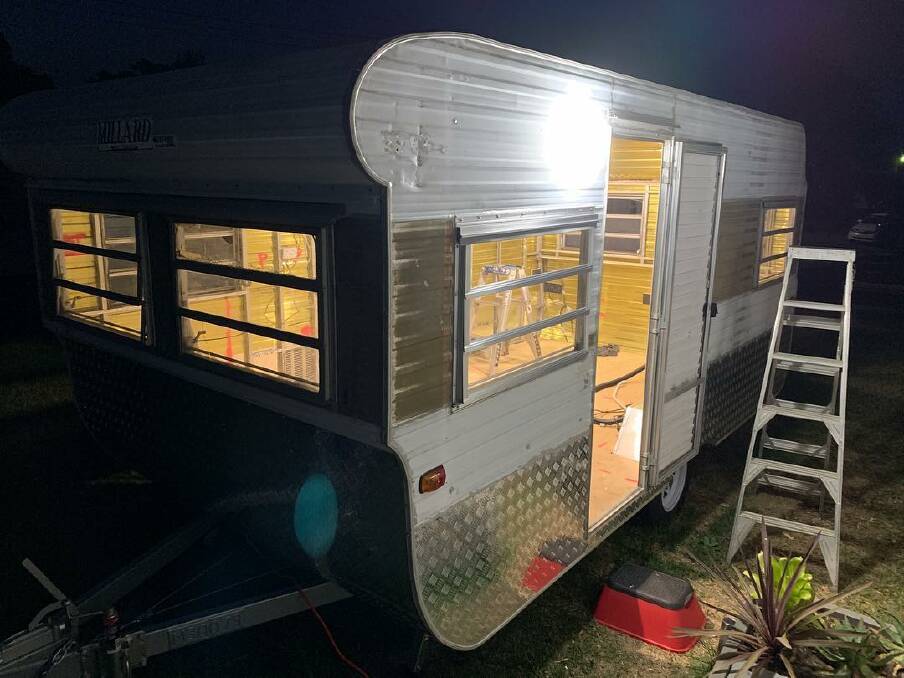 Wollongong couple turns rusty old caravan into holiday heaven