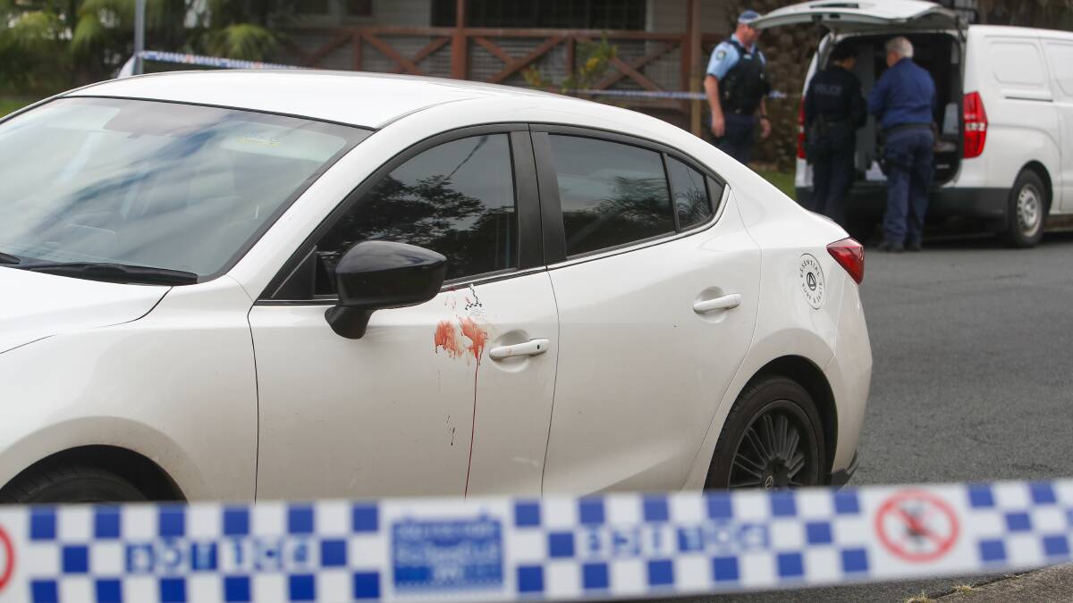 Man stabbed in the back in East Corrimal knife attack