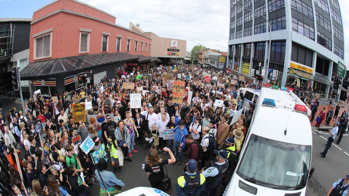 Thousands pack Wollongong streets to demand climate action