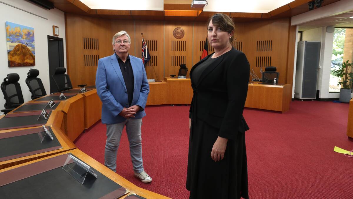 Kiama's new mayor Neil Reilly and CEO Jane Stroud. Picture: Robert Peet