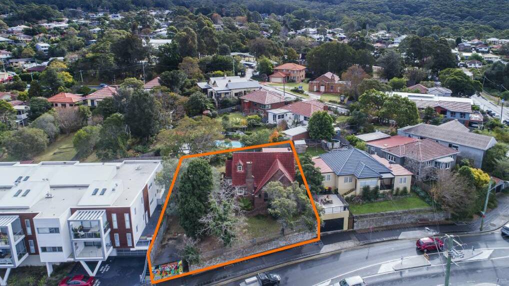 The Lawrence Hargrave Drive allotment is zoned R3.