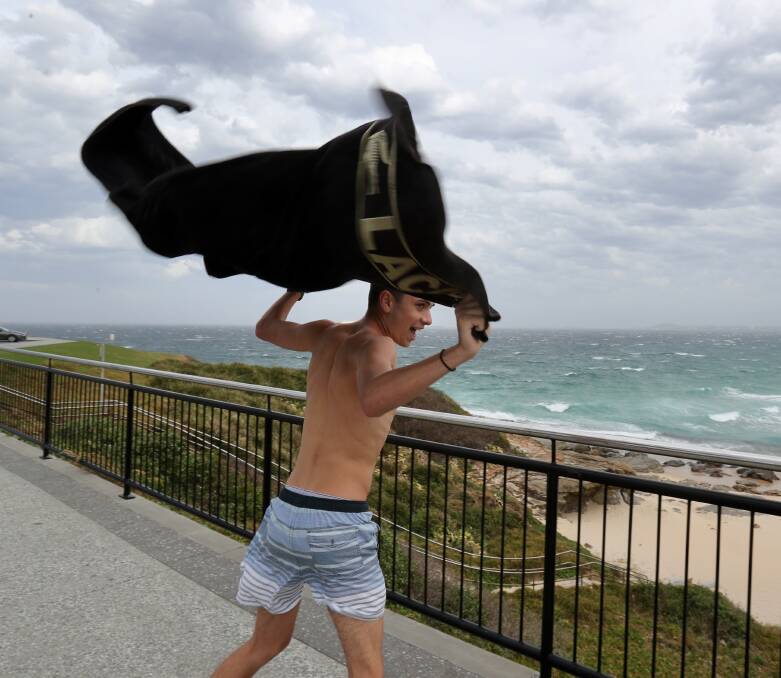 Strong winds hit the Illawarra coast on Monday afternoon. Photo: Adam McLean