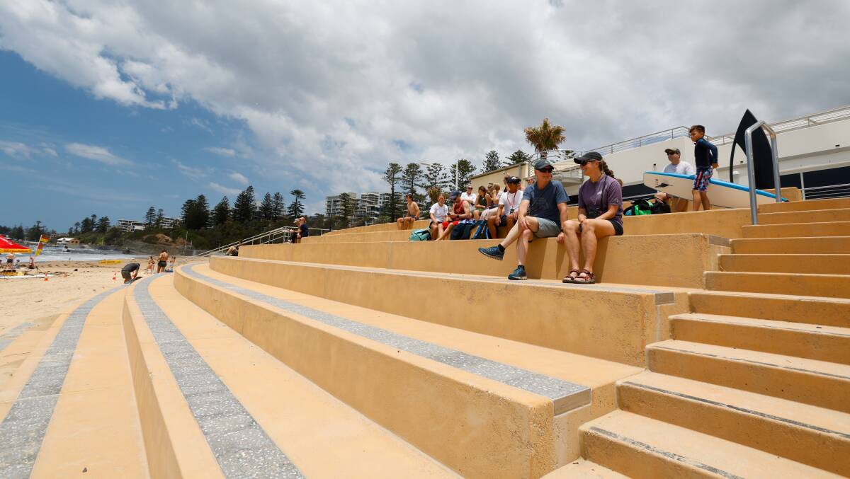 The new seawall incorporates rock mattress protection below sand level.